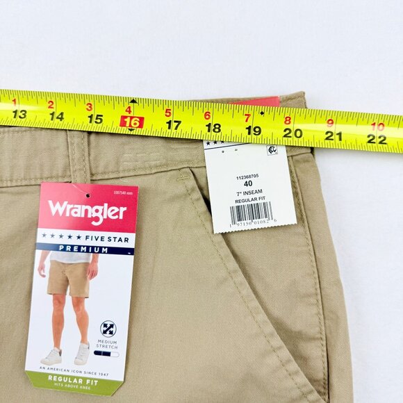 Wrangler Men's Five Star Premium Stretch Regular Fit Tan Shorts Size 40x7 NWT - Picture 8 of 11
